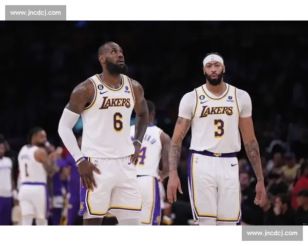 NBA直播湖人对阵热火G4巅峰对决詹眉巴特勒正面对抗全解析 NBA直播湖人对阵热火G4巅峰对决詹眉巴特勒正面对抗全解析