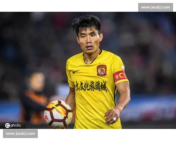 亚冠焦点战广州恒大对阵伊蒂哈德强强碰撞引爆期待全力争胜书写新篇章 亚冠焦点战广州恒大对阵伊蒂哈德强强碰撞引爆期待全力争胜书写新篇章